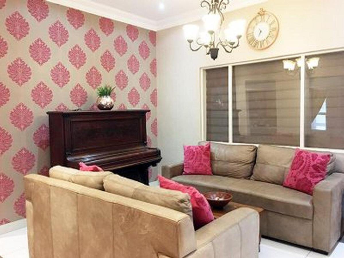Peaches & Cream Bed & Breakfast 레이디스미스 외부 사진