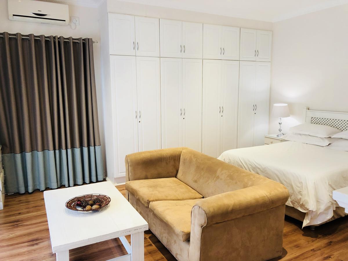 Peaches & Cream Bed & Breakfast 레이디스미스 외부 사진